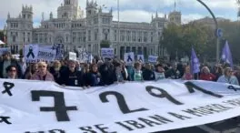 La Marea de Residencias pide «justicia» en Gran Vía por los ancianos fallecidos en la pandemia