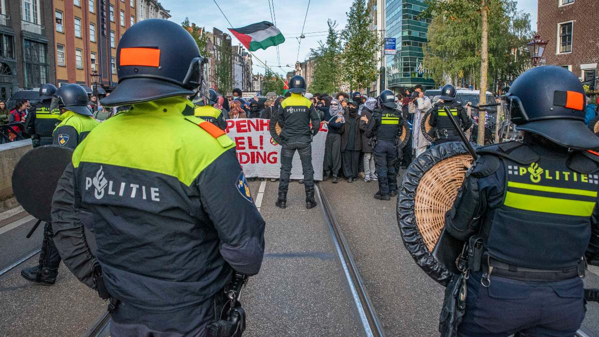 Detenido un centenar de personas en una manifestación propalestina en Ámsterdam