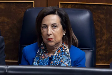 El PP obliga a Margarita Robles a explicar en el Senado los 59 vuelos del Falcon a Dominicana