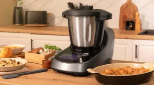 Este es el robot de cocina más vendido de Amazon: es de Cecotec y está rebajadísimo