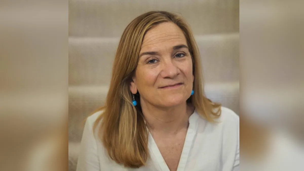 Tracy Chevalier, de ‘La joven de la perla’ al arte del vidrio en Venecia