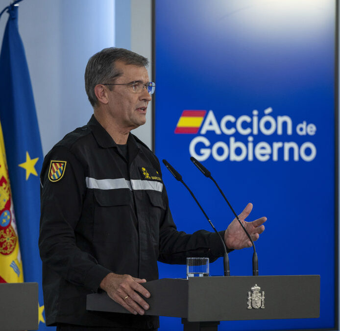 Desconcierto entre los militares al alterar el Gobierno la cadena de mando en Valencia