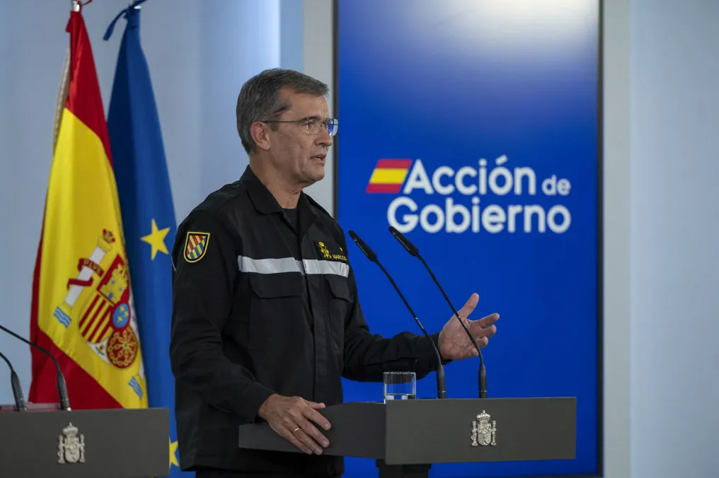 Desconcierto entre los militares al alterar el Gobierno la cadena de mando en Valencia