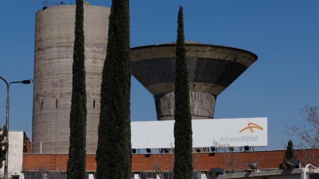 ArcelorMittal logró 1.607 millones de euros hasta septiembre, un 55,5% menos