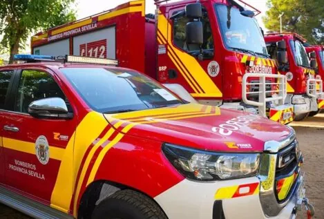 Muere un hombre en el interior de su vehículo al incendiarse en un accidente de tráfico en Sevilla