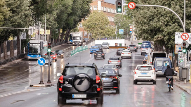 Casi 15.000 vehículos diarios sin etiqueta no podrán circular por Madrid a partir de 2025