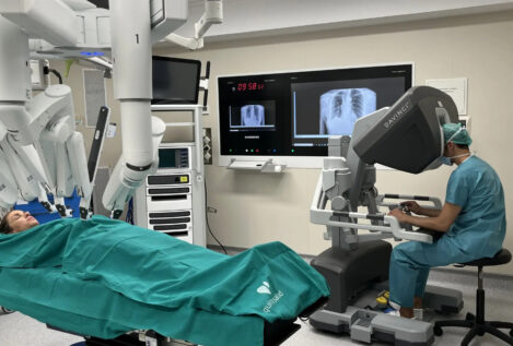 Avances en la lucha contra el cáncer de pulmón gracias a la cirugía robótica