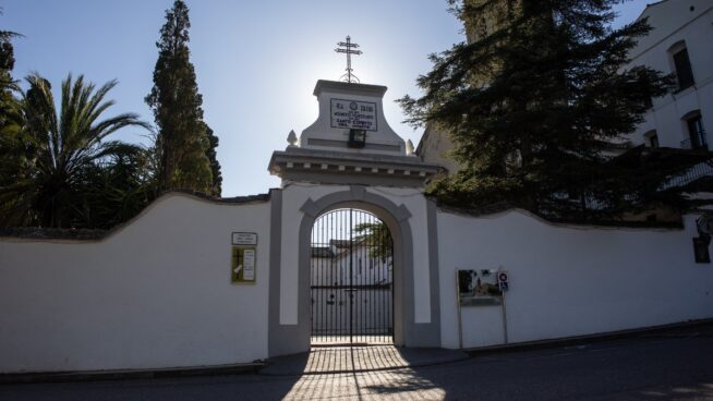 Muere uno de los siete monjes atacados en un monasterio de Gilet (Valencia)