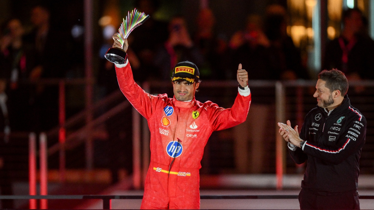 La salida de Sainz de Ferrari se enrarece y puede costarles el título de constructores