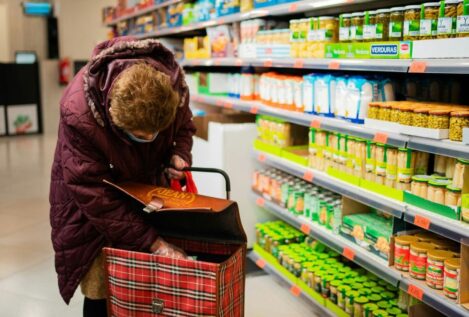 ¿Qué supermercados abren el Día de la Almudena?