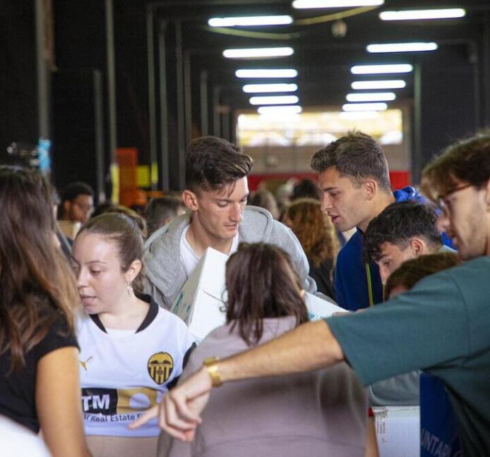 El Valencia CF donará la taquilla del primer partido en Mestalla a los afectados por la DANA