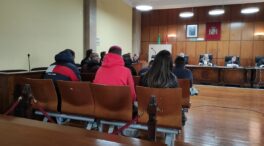 Juzgan a siete personas por arrojar a un hombre a una fuente por su condición sexual en Jaén