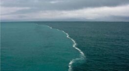 ¿Por qué hay una línea visible que separa el agua del océano Atlántico de la del Pacífico?