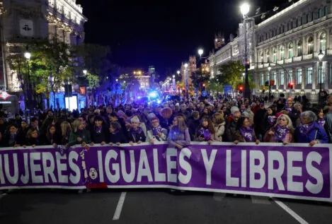 Miles de personas protestan este 25-N contra la violencia machista en toda España