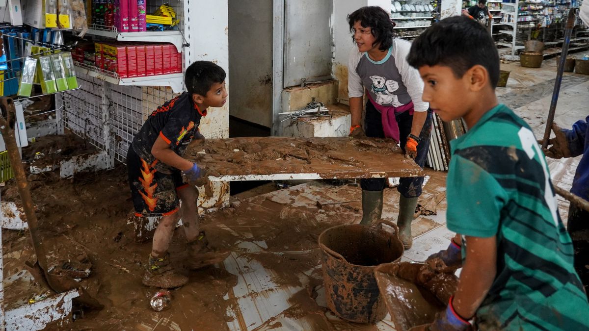 Juventud recomienda proteger a los niños de contenido sensible tras el temporal