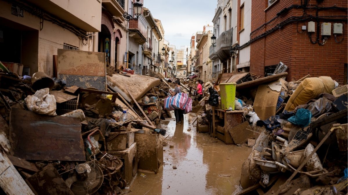 Última hora del temporal en España, en directo | Mazón pide 31.000 millones al Gobierno para los afectados por la DANA