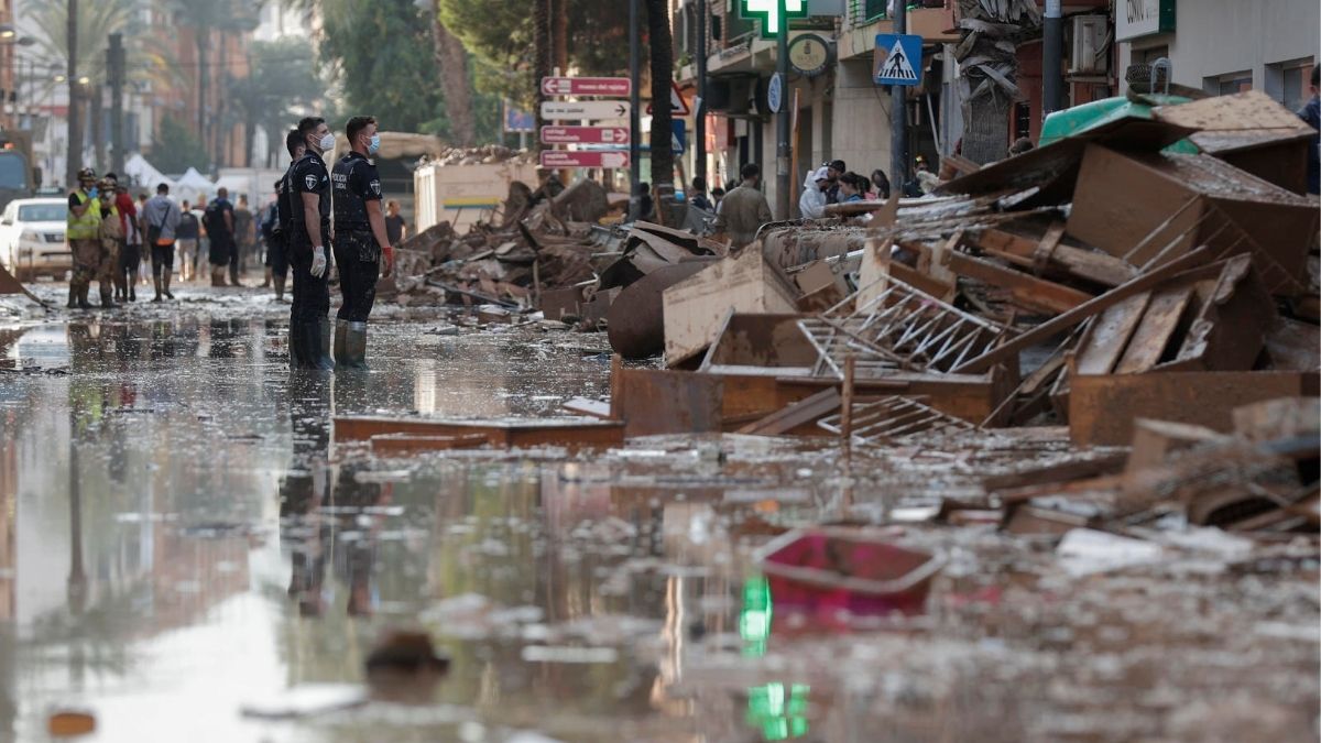 Última hora de las consecuencias del temporal, en directo | La Generalitat valenciana bonificará las tasas de agua y residuos a todos los afectados por las inundaciones