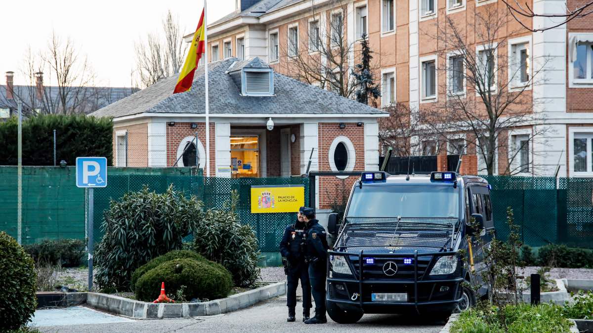 «¿Sánchez de rositas?»: convocan hoy una protesta ante Moncloa por los audios del PSOE