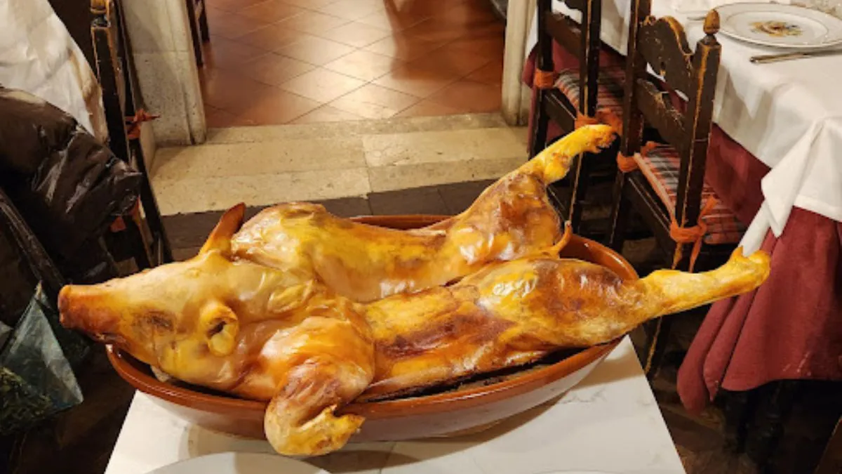 Estos son los ocho pueblos de Segovia en los que puedes comer el mejor cochinillo