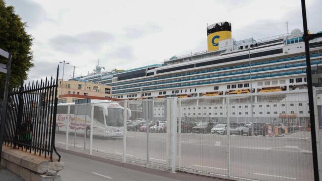 El puerto de Cádiz espera la llegada de tres cruceros con más de 10.000 turistas