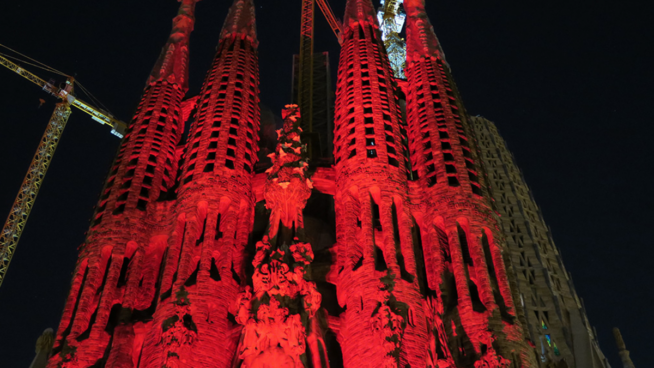 Más de 20 monumentos se iluminarán de rojo en España por los cristianos perseguidos