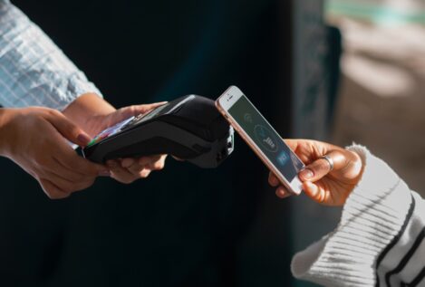¿Cuánto tarda en llegar una transferencia del BBVA?