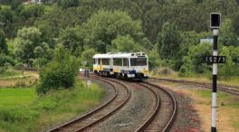 Muere un conductor de 74 años arrollado por un tren en un paso a nivel en Gibaja (Cantabria)