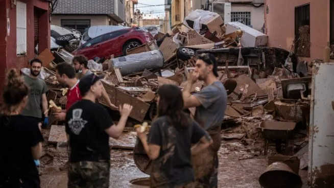 Última hora del temporal en España, en directo | Asciende a 211 el número de muertos confirmados por la DANA