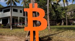 El FMI presiona a El Salvador para limitar Bitcoin