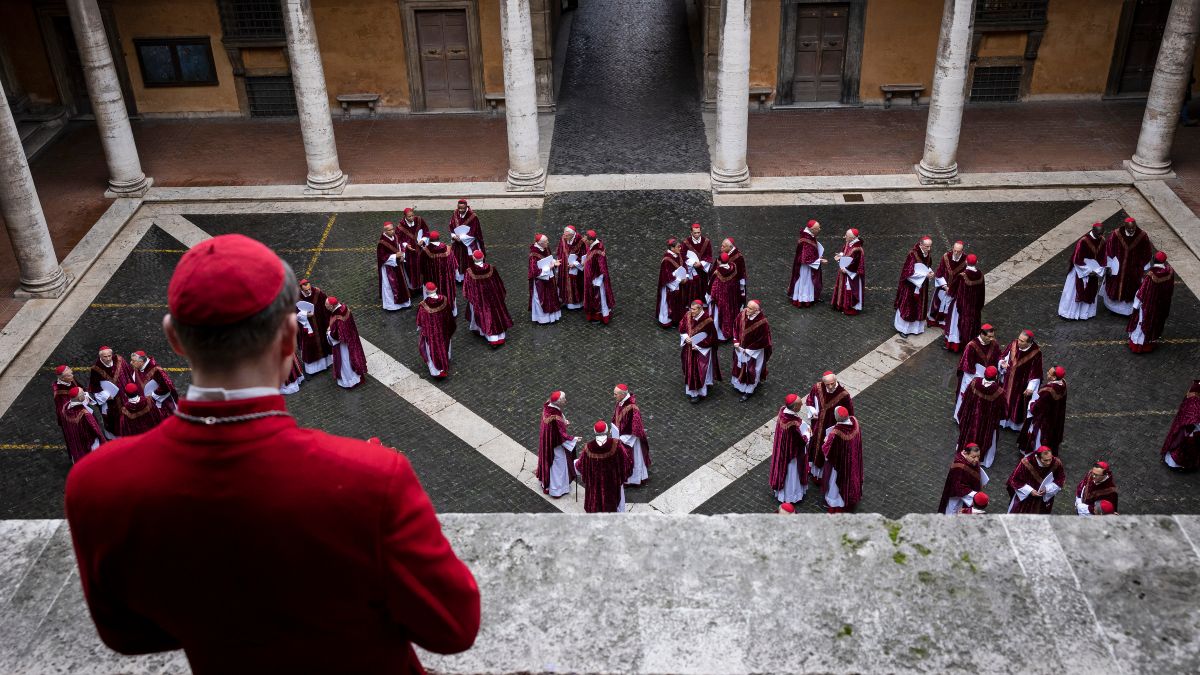 ‘Cónclave’, conspiraciones vaticanas a ritmo de ‘thriller’