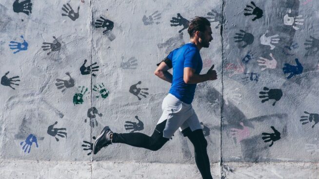 Contar los pasos es una estrategia útil para prevenir la depresión