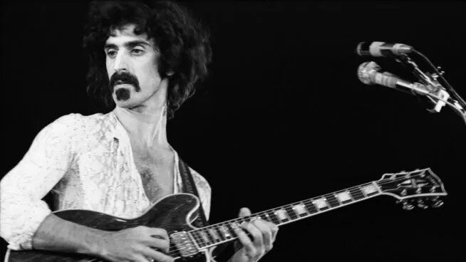 Frank Zappa: todas las letras del rock más satírico