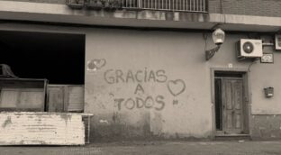 Una ONG de interioristas transforma casas afectadas por la dana con muebles donados