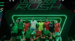 LALIGA EA SPORTS X FC 25 RUSH corona al equipo de leyendas frente al de streamers