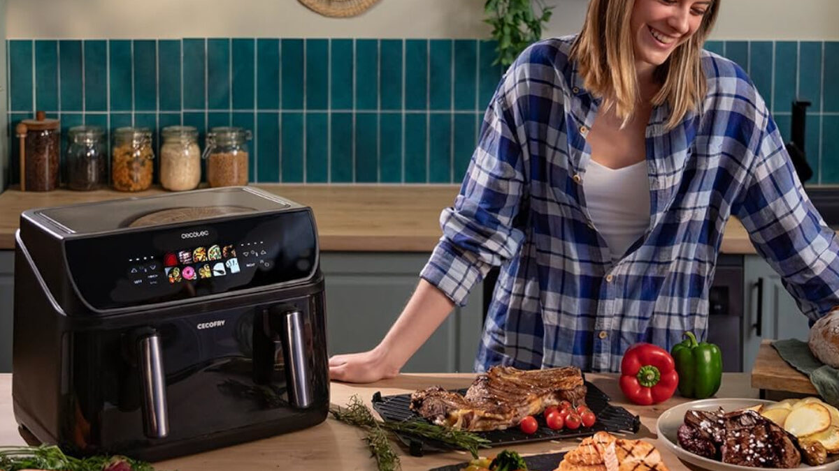 ¡Ofertón! Llévate la air fryer extragrande de Cecotec con descuentazo: 10L, pantalla táctil y pared divisoria