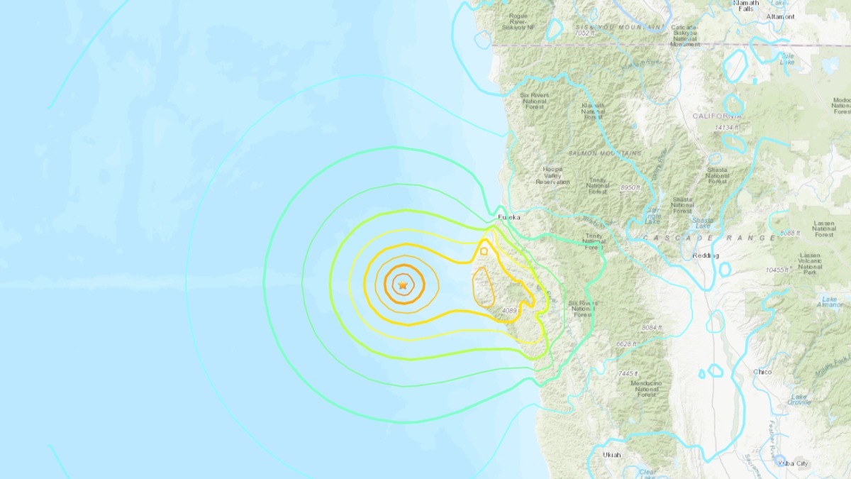 Un terremoto de magnitud 7 activa la alerta de tsunami en California y Oregón (EEUU)