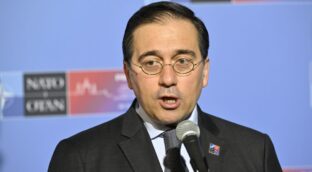 Las ausencias en Notre Dame sacan a la luz la descoordinación entre Casa Real y Exteriores