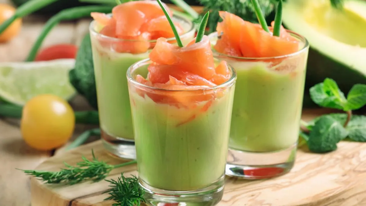 Los dos aperitivos con salmón ahumado que son una delicia para Navidad