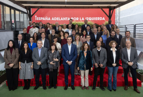 Las prostitutas retratan al PSOE por decidir expulsar a sus puteros: «Se quedan sin partido»