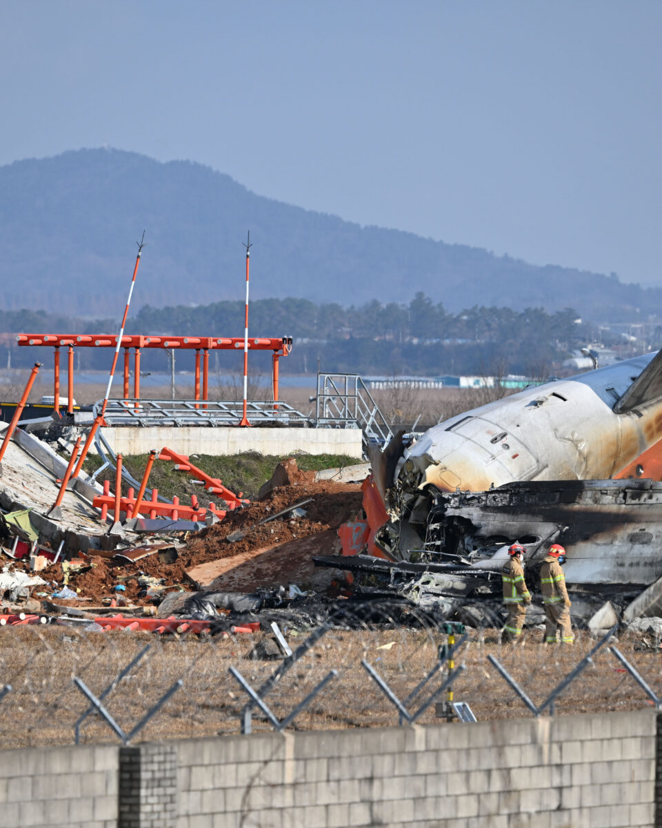 El accidente aéreo en Corea del Sur, en imágenes