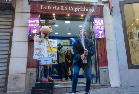 El 72.480, primer premio de un sorteo de Navidad con 'dos gordos'