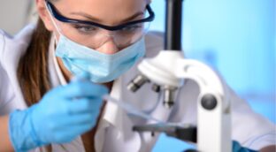 España ofrece 12 millones a la firma que haga el gran almacén de datos sanitarios centralizado