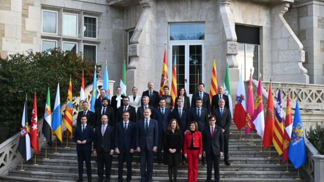 El Rey participa en el inicio de la Conferencia de Presidentes que se celebra en Santander