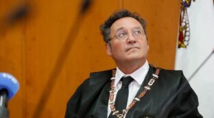 Manos Limpias pide al Supremo que exija al Gobierno el móvil 'de trabajo' de García Ortiz