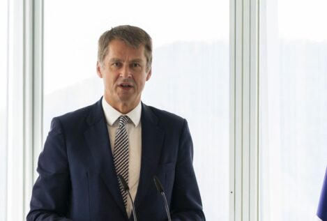 Iberdrola 'ficha' al exembajador británico Hugh Elliot como presidente de su filial internacional