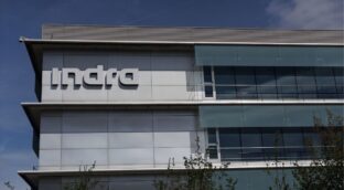 Indra comprará el 90% de Hispasat por 725 millones de euros