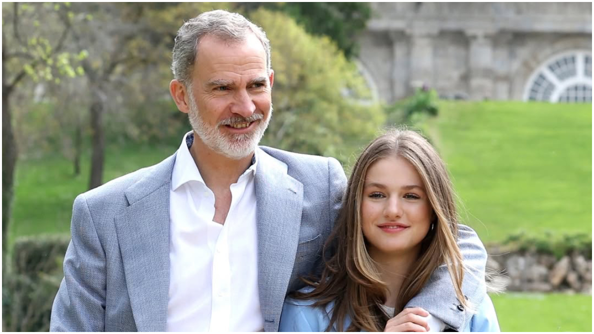 Las fotos inéditas compartidas por Casa Real, al detalle: el orgullo de Leonor y la sonrisa del Rey