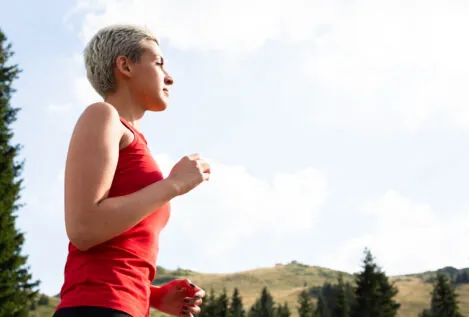 Power walking: qué es y cómo ponerte en mejor forma física caminando de forma diferente