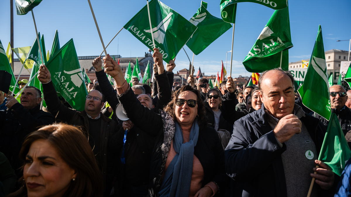 Cientos de agricultores vuelven a manifestarse en Madrid contra el acuerdo con Mercosur