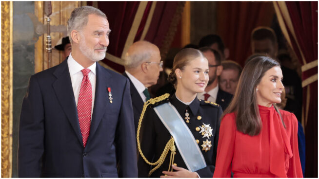 ¿Dónde van a parar los regalos que reciben los Reyes y sus hijas cada año?: la política de transparencia que aplicó Felipe VI en 2014